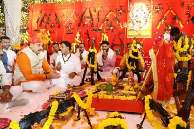 इंदौर में CM मोहन यादव ने किया शस्त्र पूजन, पुलिस सेतु ऐप लॉन्च कर स्मार्ट पुलिसिंग को दिया बढ़ावा